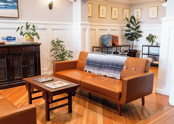 Newport BeachSpa Hotel